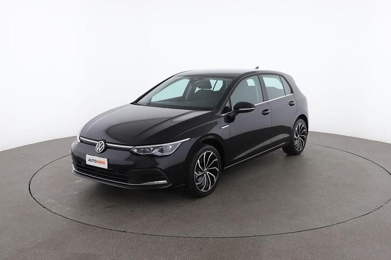 Nero Usata 2022 VW Golf VIII Style | 23.099 € (Ottimo prezzo) - Immagine 1/4