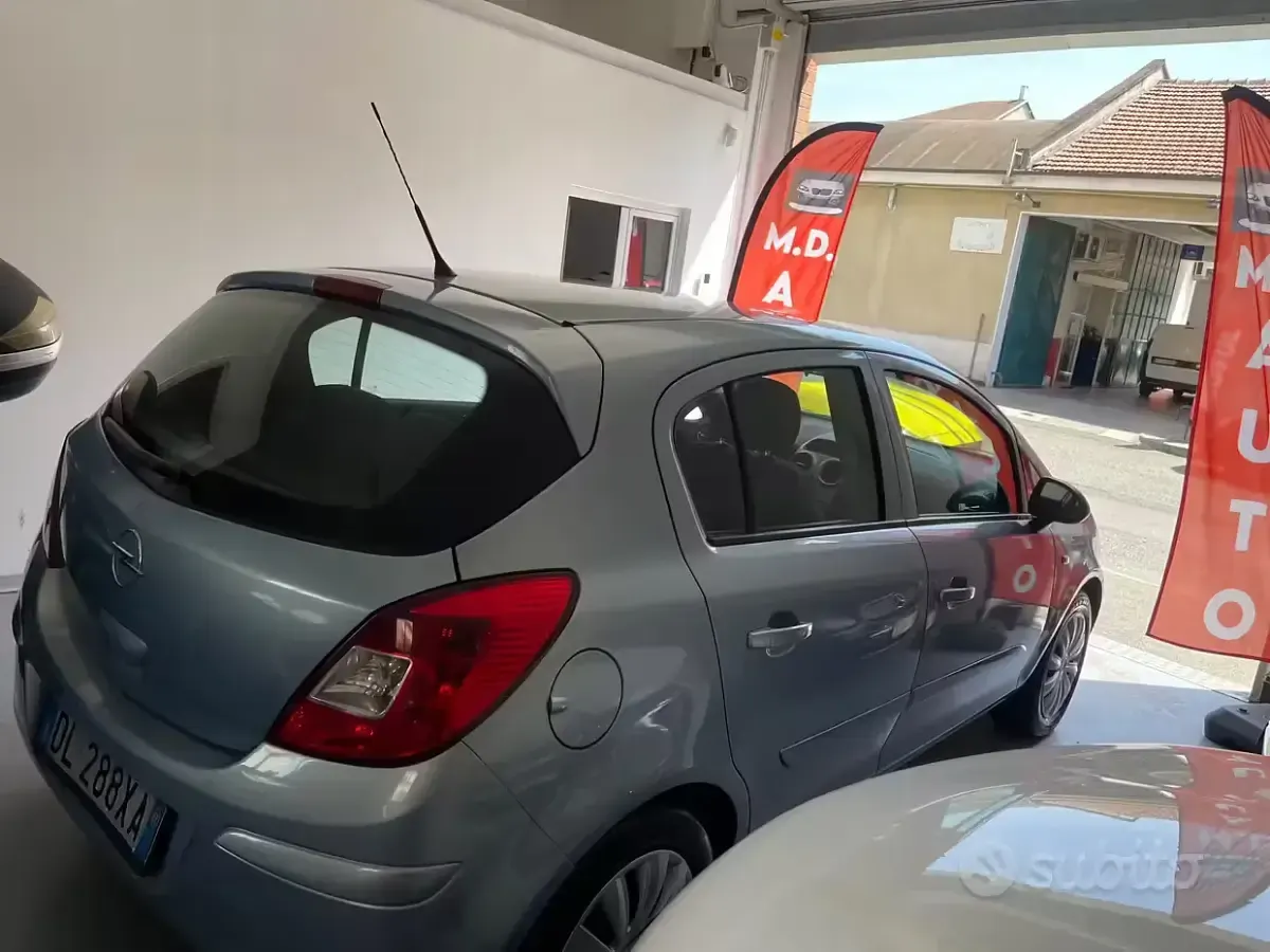 Usata Opel Corsa Enjoy 75 CV (55 kW) 2007 Blu Utilitaria