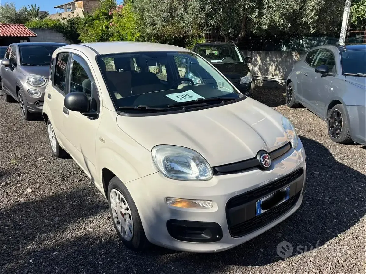 Usata Fiat Panda Lounge 69 CV (50 kW) 2016 Beige Utilitaria