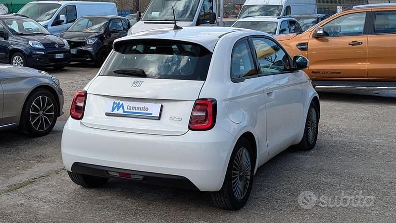 Usata Fiat 500e 86 kW (118 CV) 2021 Bianco Utilitaria