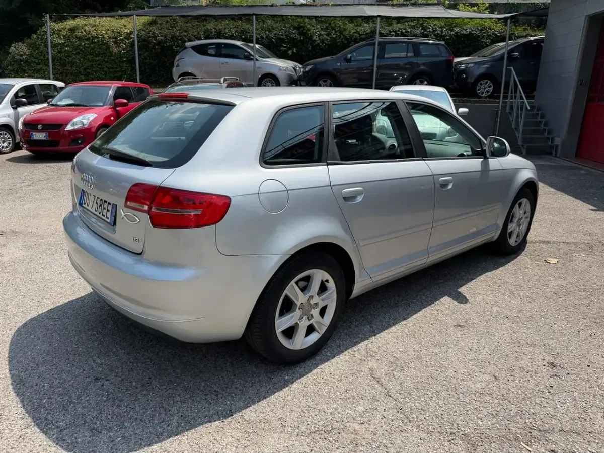 Usata Audi A3 Sportback Ambition 102 CV (75 kW) 2008 Argento Utilitaria