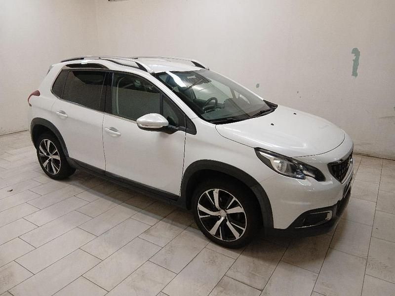 Usata Peugeot 2008 Allure 100 CV (73 kW) 2017 Bianco SUV