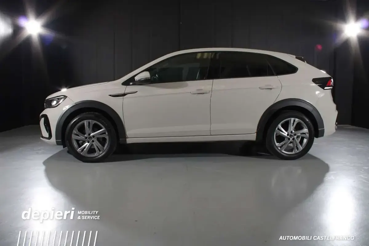 Usata VW Taigo R-line 150 CV (110 kW) 2022 Grigio SUV