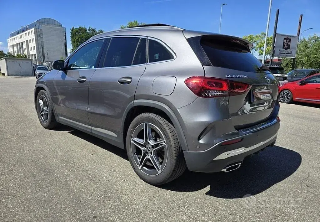 Usata Mercedes GLA220 Premium 190 CV (139 kW) 2021 Grigio SUV