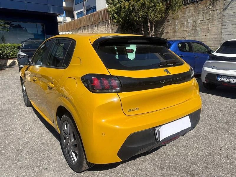 Usata Peugeot 208 Active 102 CV (75 kW) 2022 Giallo Utilitaria