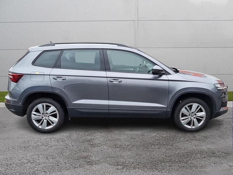 Usata Skoda Karoq Selection 150 CV (110 kW) 2024 Grigio graphite metallizzato SUV