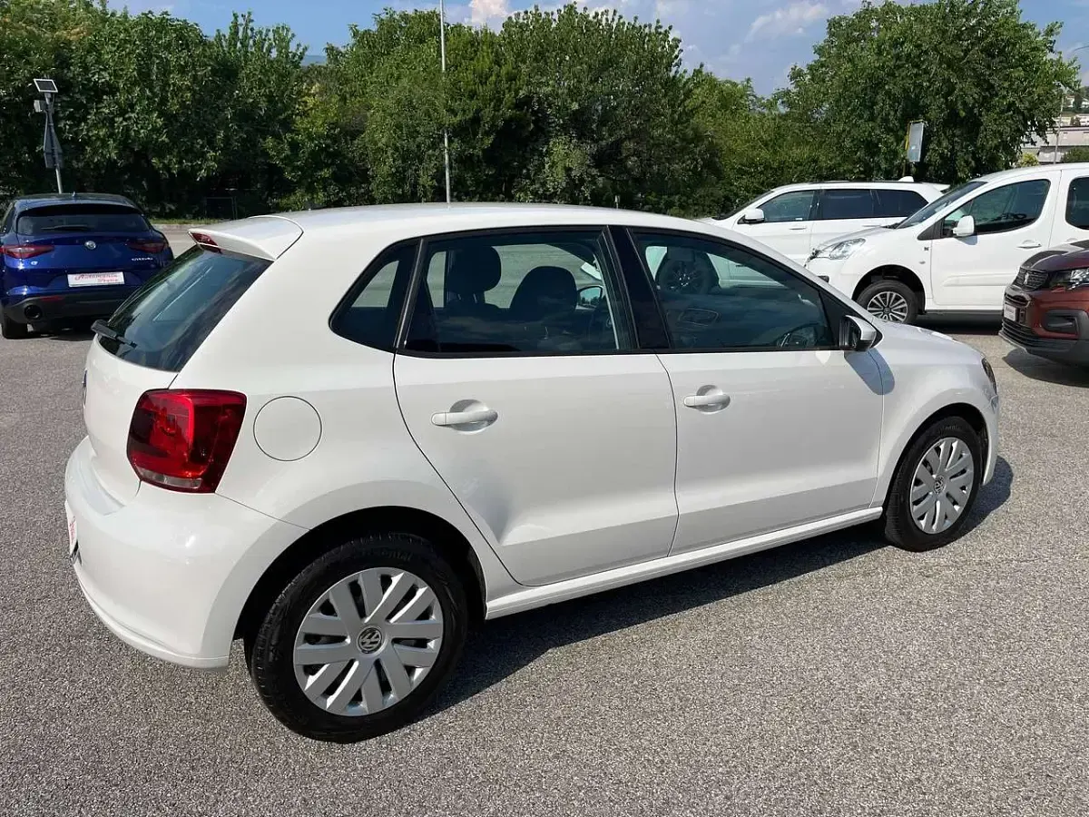 Usata VW Polo Comfortline 69 CV (50 kW) 2012 Bianco Utilitaria