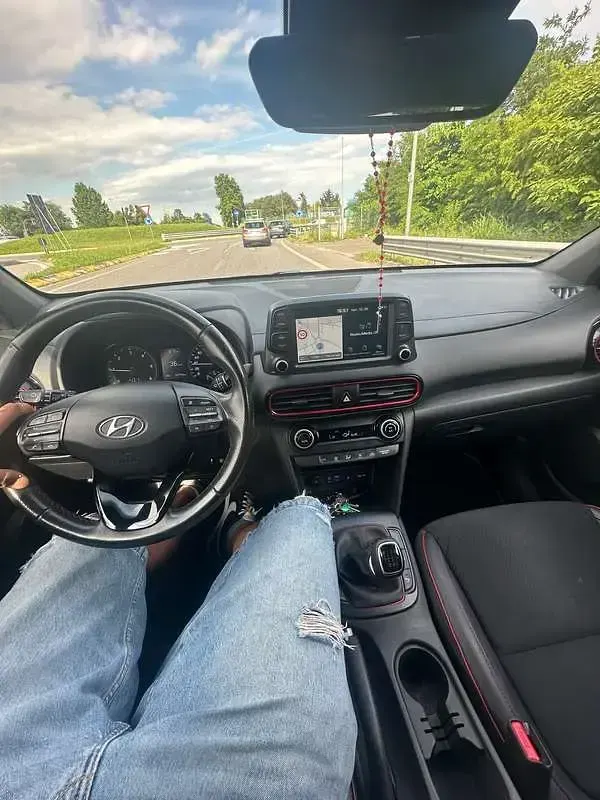 Usata Hyundai Kona Xpossible 116 CV (85 kW) 2018 Rosso SUV
