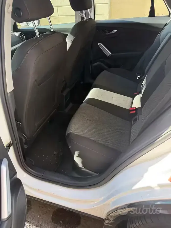 Usata Audi Q2 Business 116 CV (85 kW) 2019 Bianco SUV