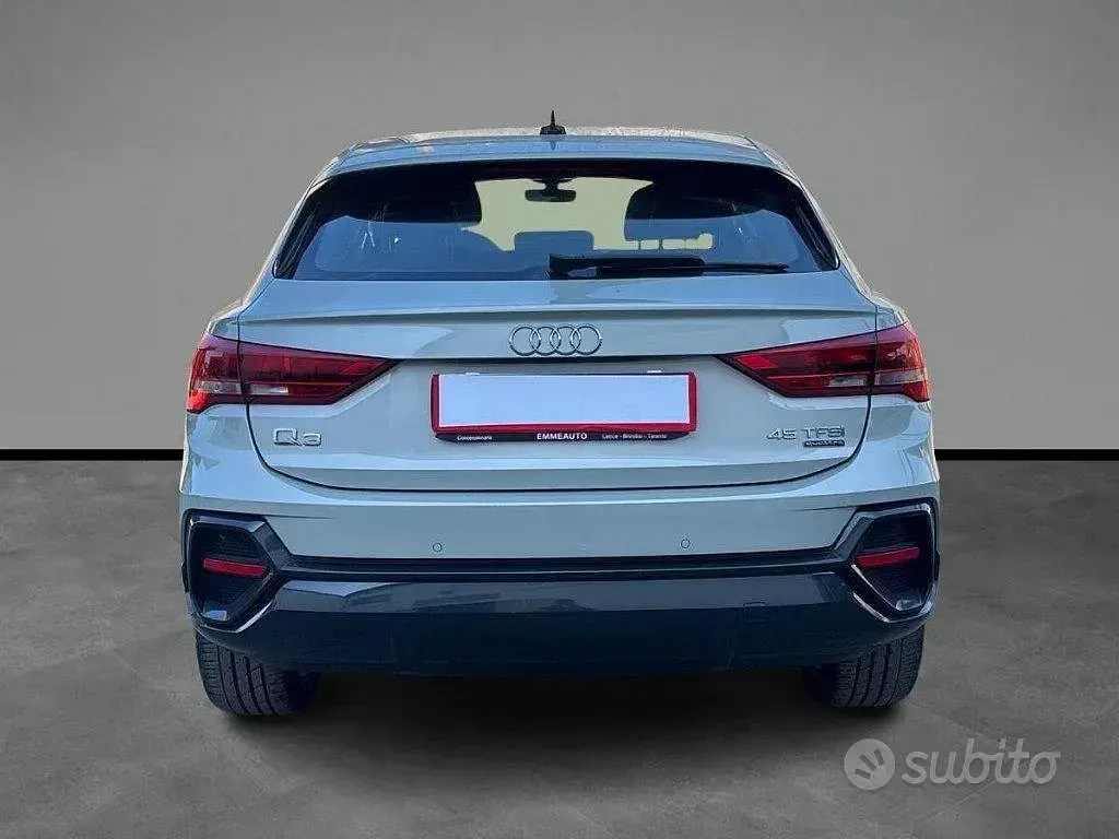 Usata Audi Q3 Business 190 CV (139 kW) 2021 Verde SUV