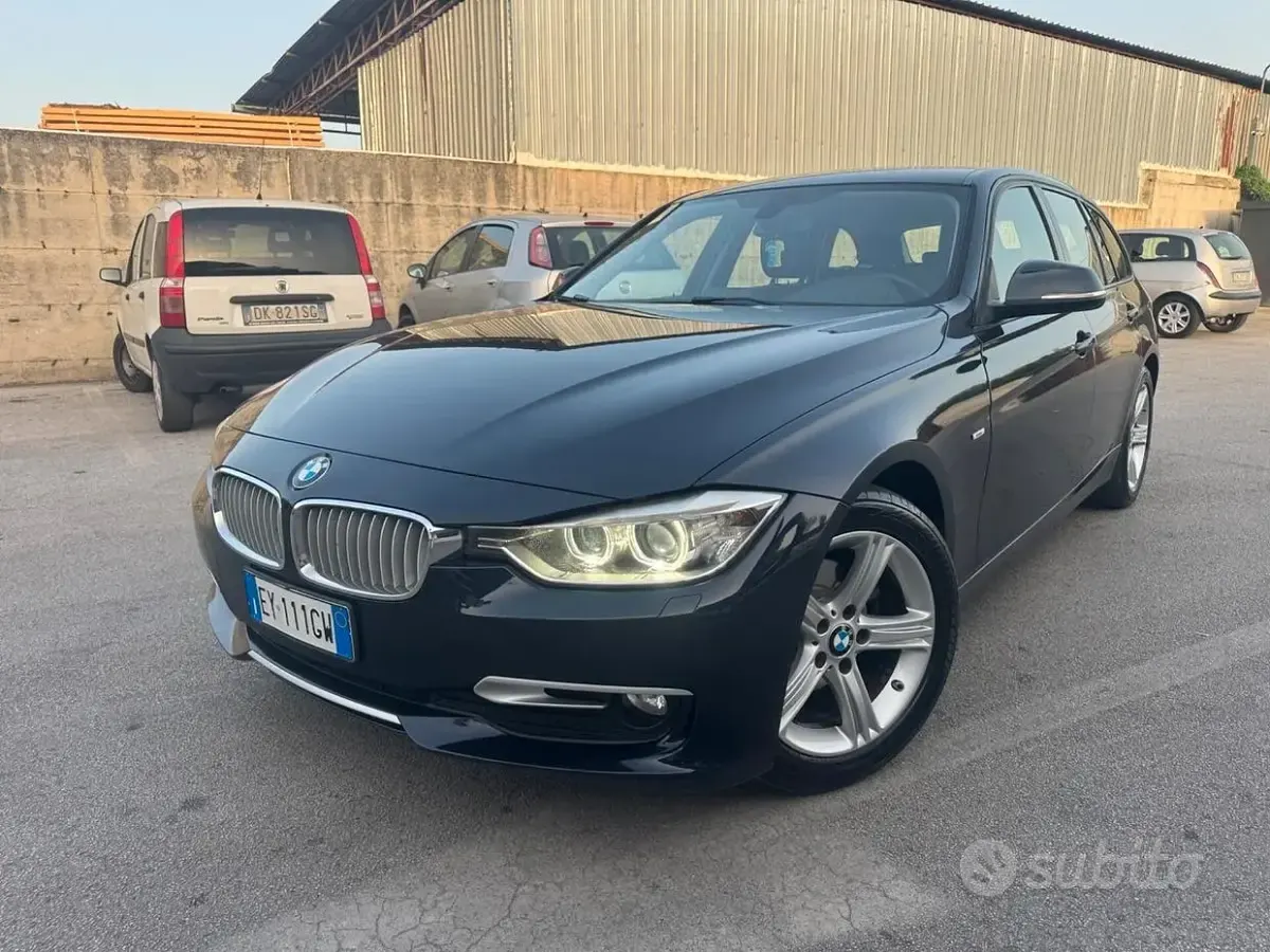 Usata BMW 316 Luxury Line 116 CV (85 kW) 2015 Bluazzurro Station wagon