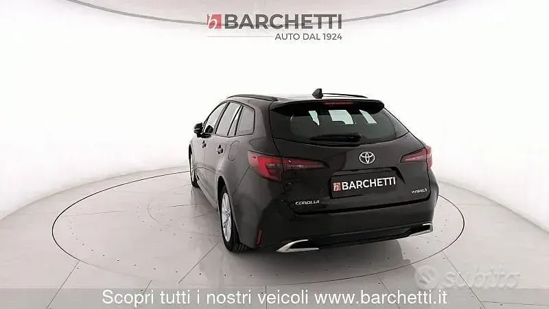 Usata Toyota Corolla Active 98 CV (72 kW) 2024 Marrone Station wagon