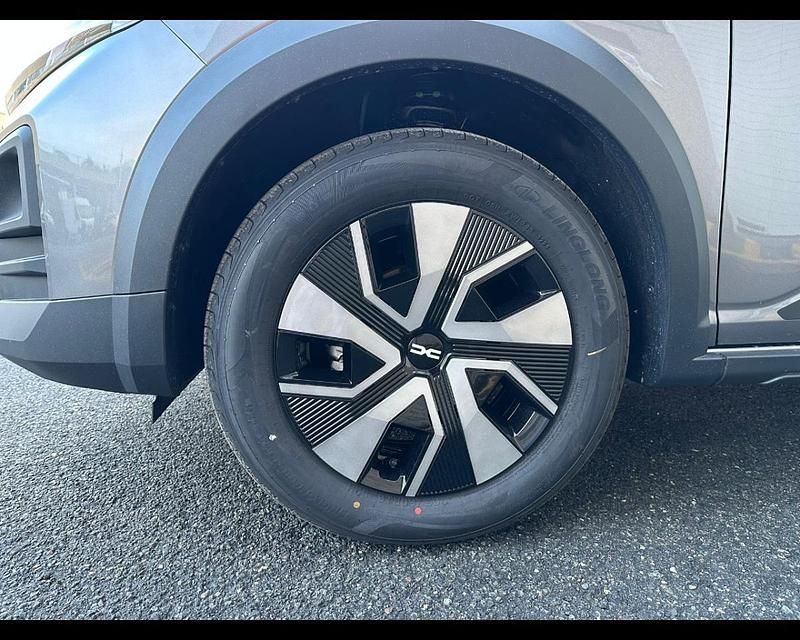 Nuova Dacia Sandero Expression 120 CV (88 kW) 2026 Verde Berlina