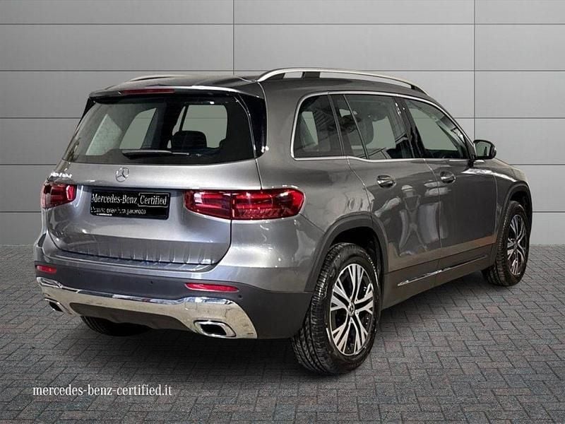 Usata Mercedes GLB180 Advanced 116 CV (85 kW) 2025 Grigio montagna SUV