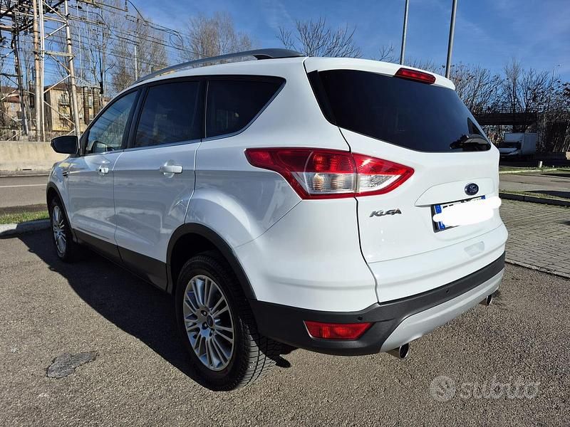 Usata Ford Kuga Titanium 163 CV (119 kW) 2013 Bianco SUV