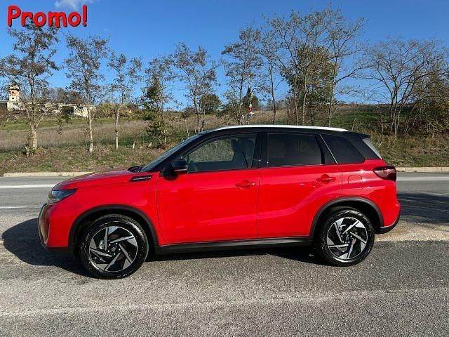 Nuova Suzuki Vitara 110 CV (80 kW) 2025 Rosso SUV