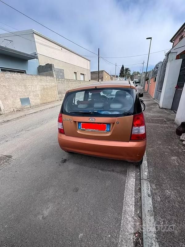Usata Kia Picanto 61 CV (44 kW) 2005 Utilitaria
