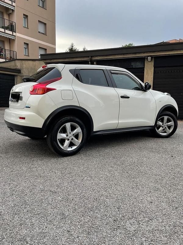 Usata Nissan Juke Visia 110 CV (80 kW) 2011 Bianco SUV