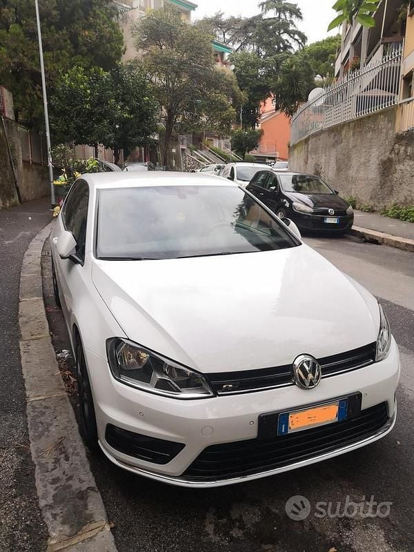 Usata VW Golf VII R-line 125 CV (91 kW) 2016 Bianco