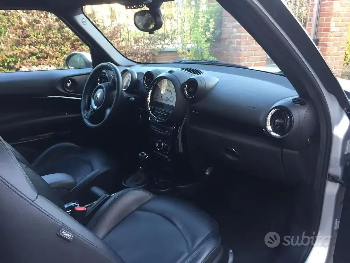 Usata Mini Paceman 143 CV (105 kW) 2014 Grigio Utilitaria