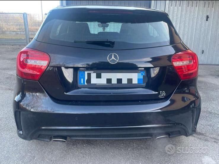 Usata Mercedes A250 211 CV (155 kW) 2015 Nero Berlina