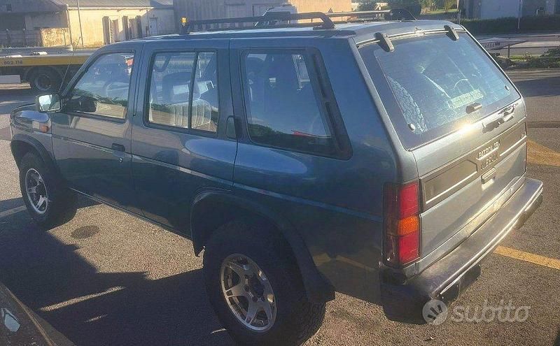 Usata Nissan Terrano 148 CV (108 kW) 1991 Grigio(met.) SUV