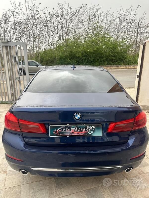 Usata BMW 530 Luxury Line 265 CV (194 kW) 2018 Blu Berlina
