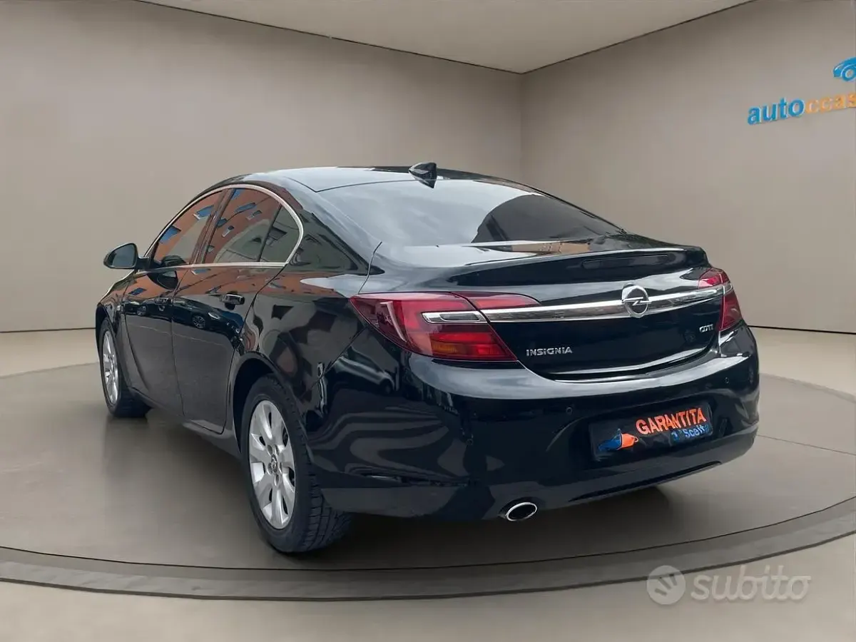 Usata Opel Insignia 170 CV (125 kW) 2017 Nero Berlina