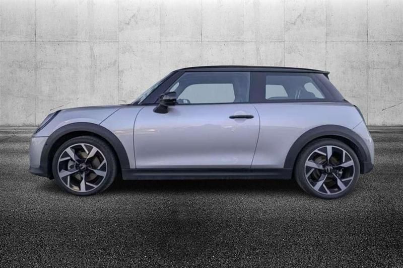 Usata Mini Cooper S Essential 204 CV (150 kW) 2025 Argento Utilitaria