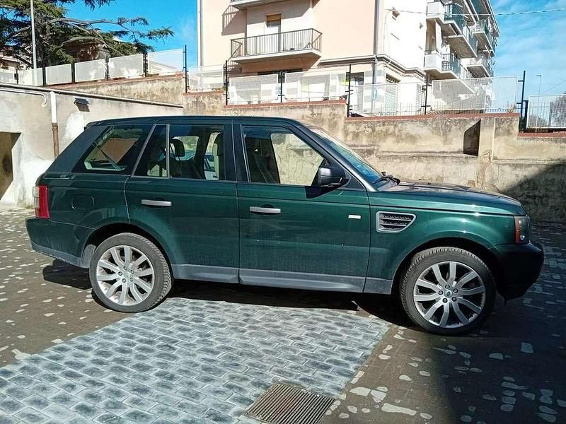Usata 2010 Land Rover Range Rover HSE SUV | 10.900 € (Buon prezzo) - Immagine 1/4