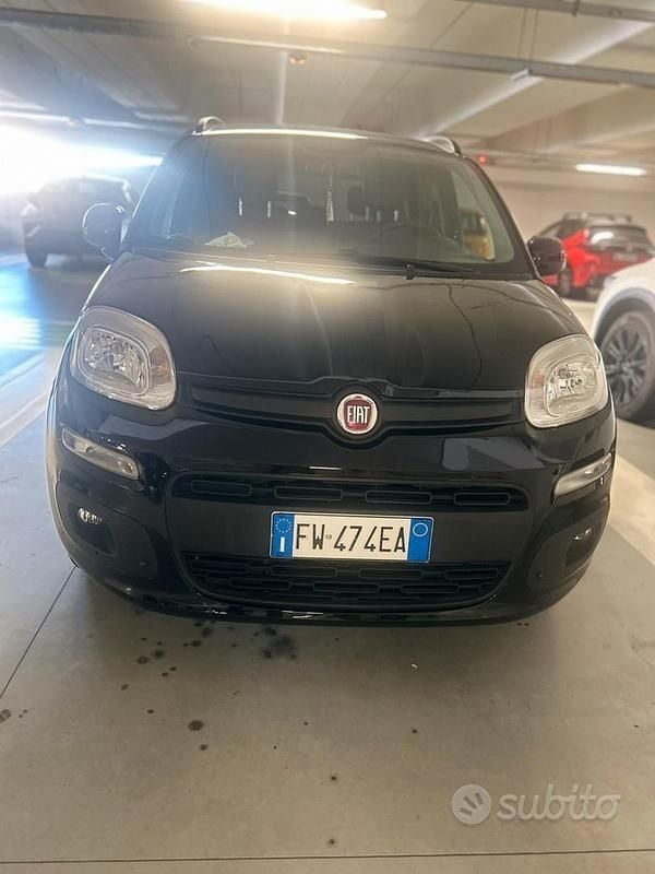 Usata Fiat Panda Lounge 69 CV (50 kW) 2018 Nero Utilitaria