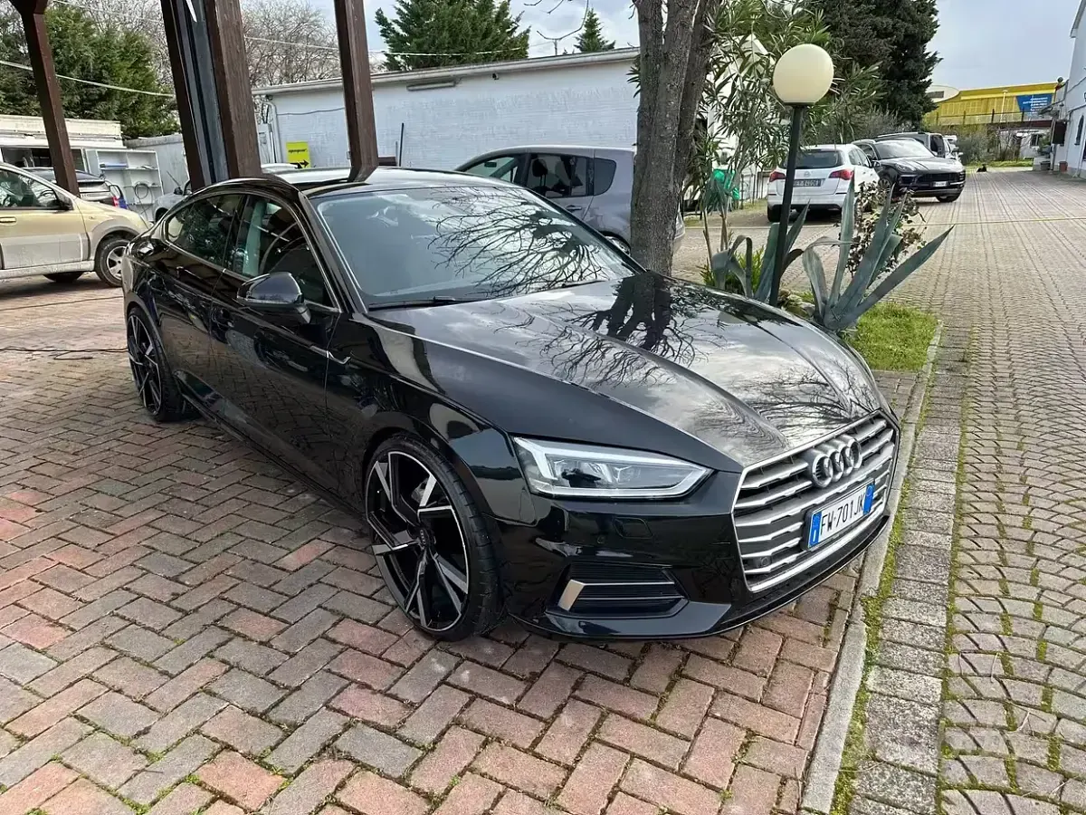 Usata Audi A5 190 CV (139 kW) 2019 Nero Coupé