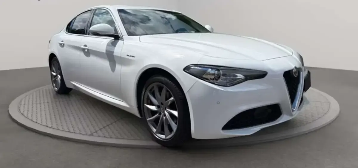 Usata Alfa Romeo Giulia Super 200 CV (147 kW) 2020 Bianco Berlina