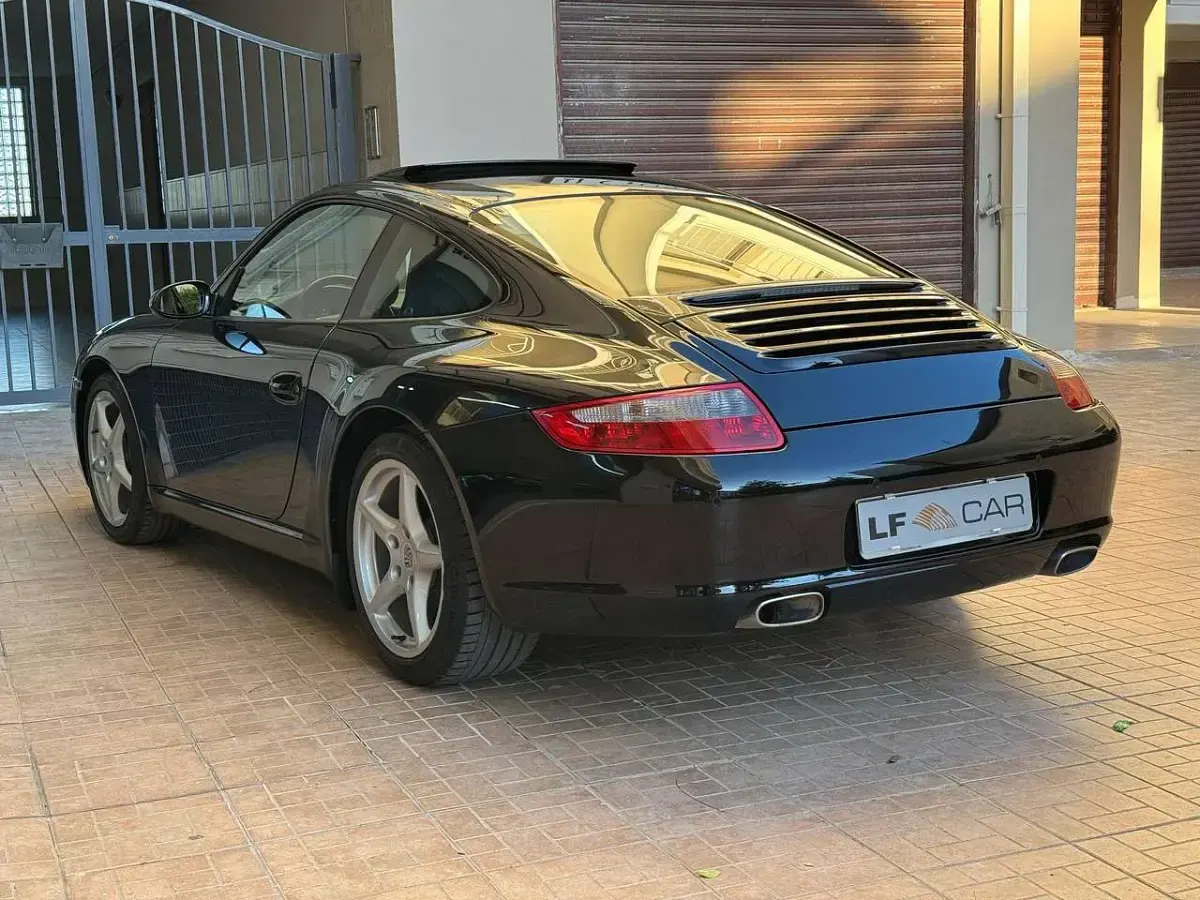 Usata Porsche 911 Carrera 325 CV (239 kW) 2005 Nero Coupé