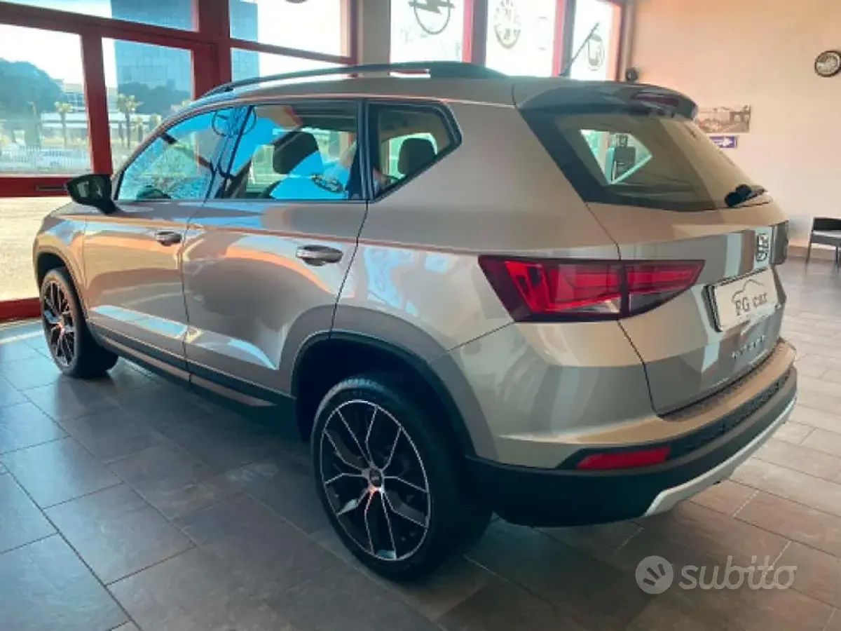 Usata Seat Ateca Ecomotive 116 CV (85 kW) 2017 Beige SUV