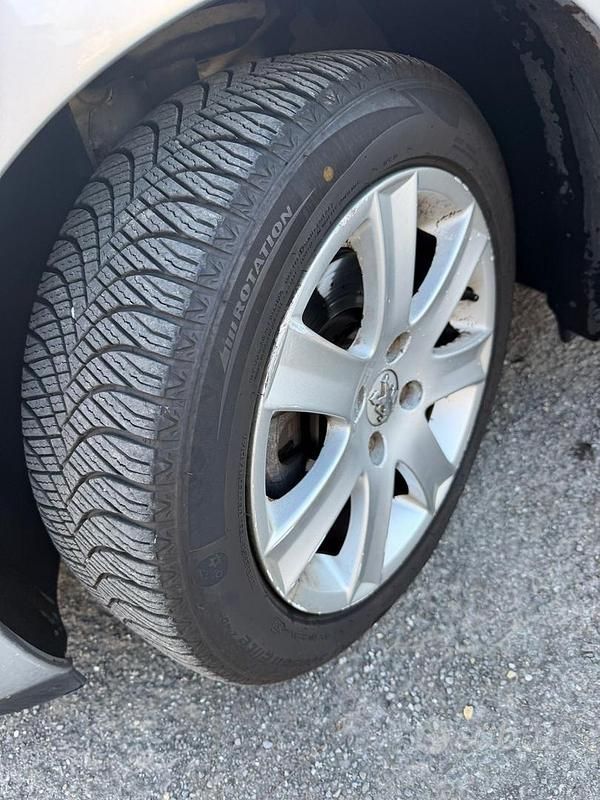 Usata Peugeot 207 110 CV (80 kW) 2008 Grigio Station wagon