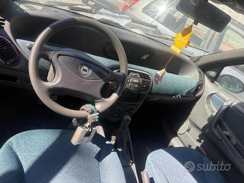 Usata Lancia Ypsilon 1998 Utilitaria
