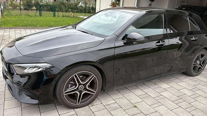Usata Mercedes A200 Advanced Plus 163 CV (119 kW) 2023 Nero Utilitaria
