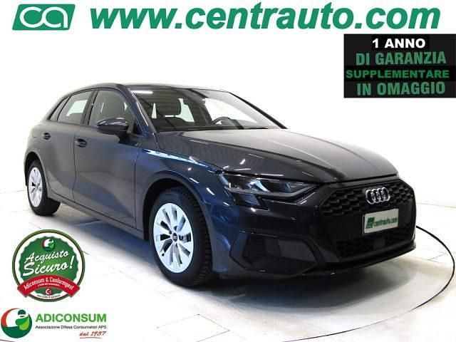 Usata Audi A3 e-tron Advanced 204 CV (150 kW) 2023 Grigio scuro Utilitaria