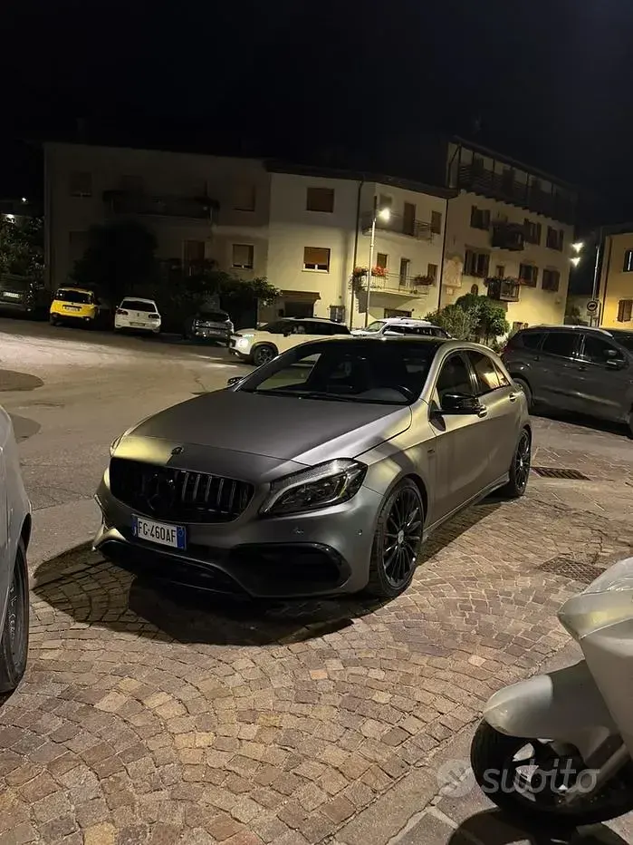 Usata Mercedes A45 AMG AMG 381 CV (280 kW) 2016 Grigio Utilitaria
