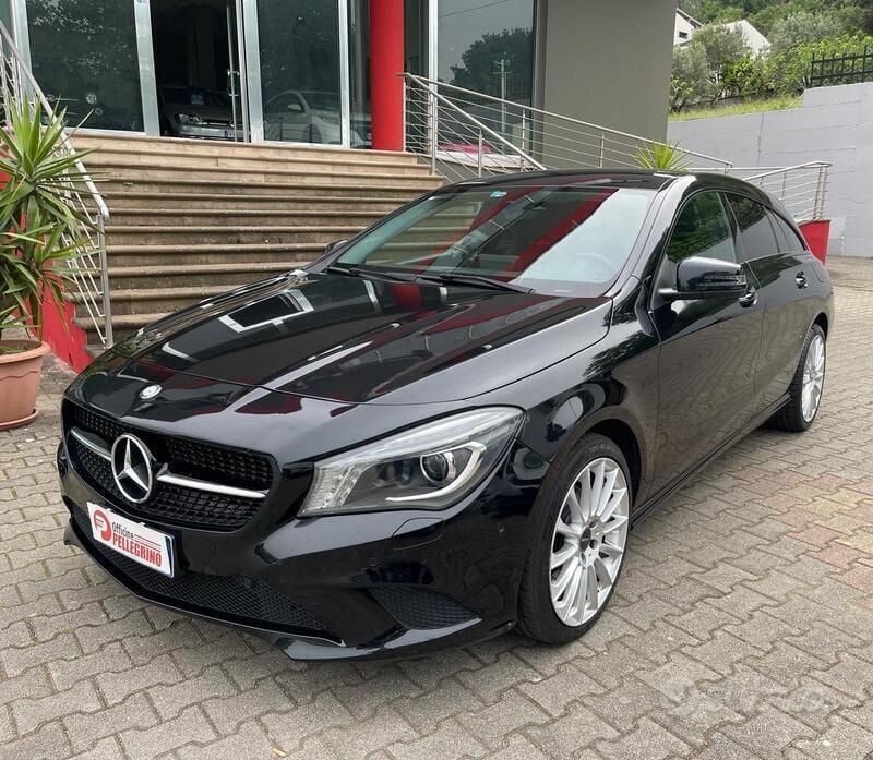 Other Usata 2015 Mercedes CLA200 Premium Tre volumi | 15.900 € (Buon prezzo) - Immagine 1/4