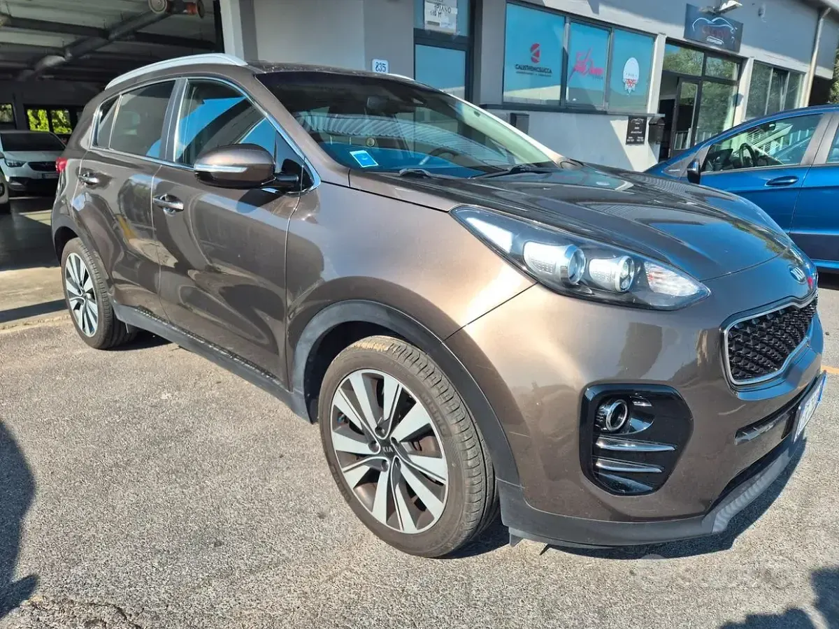 Usata Kia Sportage 116 CV (85 kW) 2018 Marrone SUV