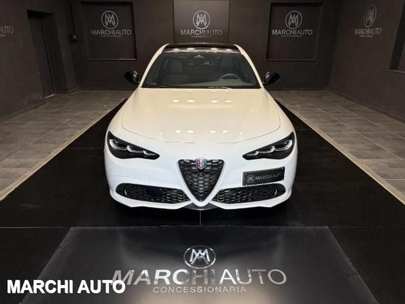 Nieuw Alfa Romeo Giulia Veloce 210 PK (154 kW) 2025 Wit Sedan