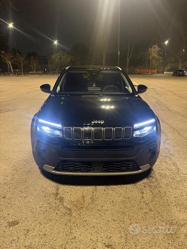 Usata Jeep Avenger 100 CV (73 kW) 2025 Nero SUV