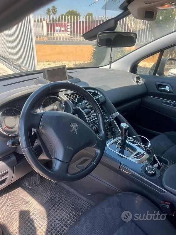 Usata Peugeot 3008 112 CV (82 kW) 2011 Nero Utilitaria