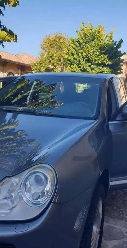Usata Porsche Cayenne 250 CV (183 kW) 2004 Grigio SUV