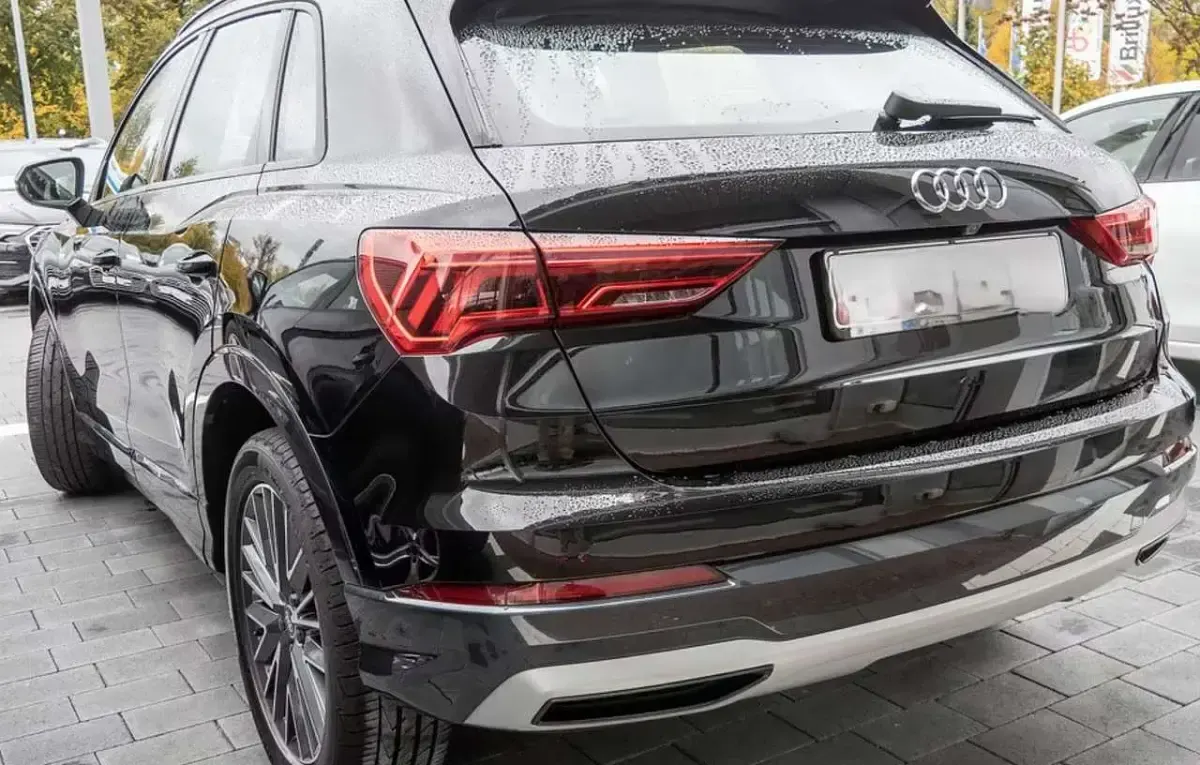 Usata Audi Q3 Advanced 150 CV (110 kW) 2022 Nero SUV