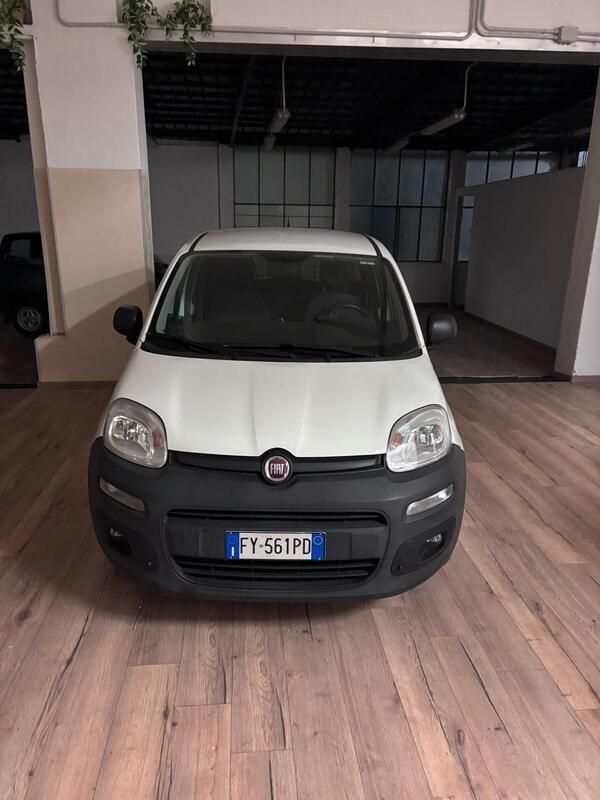 Usata Fiat Panda Pop 69 CV (50 kW) 2019 Bianco Utilitaria
