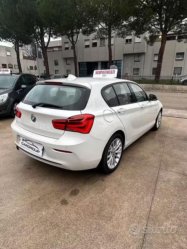 Usata BMW 114 Sport Line 95 CV (69 kW) 2016 Bianco Utilitaria
