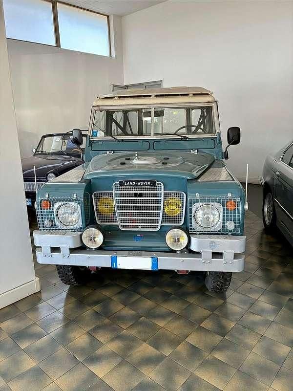 Usata Land Rover 88 73 CV (53 kW) 1981 Verde Station wagon
